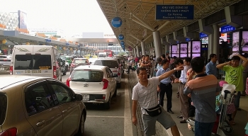 Tăng cường bay đêm để giảm tải cho sân bay Tân Sơn Nhất