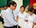 Hơn 1 tỉ đồng tài trợ học bổng cho Hội Khuyến học tỉnh Bà Rịa - Vũng Tàu