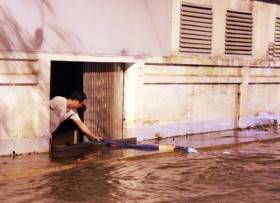 TP HCM: Nhiều nơi "ngập" trong thủy triều