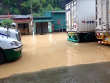 giai cuu 8 phu nu bi lua ban sang trung quoc