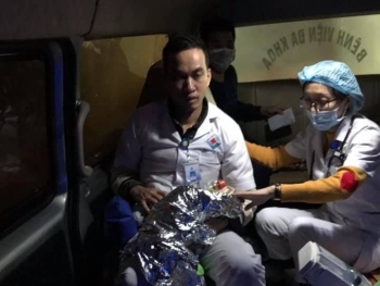 Vượt hàng trăm km đưa bệnh nhi nặng 800gr từ Hà Giang về Hà Nội
