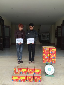 Lạng Sơn: Bắt 2 thanh niên mang pháo từ Trung Quốc về Việt Nam
