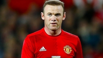 Rooney, Ashley Young tuyên bố ở lại M.U