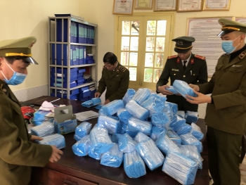 Lạng Sơn: Thu giữ 3.000 khẩu trang y tế không rõ nguồn gốc xuất xứ