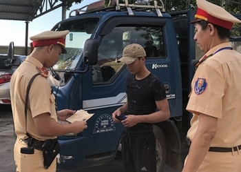 Tổng cục Đường bộ Việt Nam chỉ đạo "nóng" sau khi phát hiện nhiều lái xe dương tính với ma túy