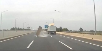 Xử phạt lái xe tải để vật liệu "bay" trên cao tốc Hà Nội - Hải Phòng