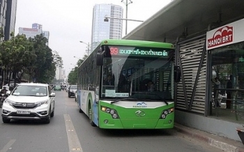 Thí điểm cho xe buýt thường đi vào làn buýt nhanh