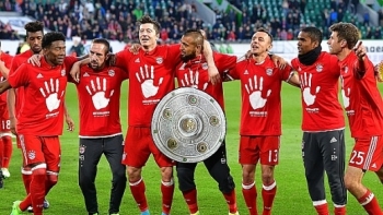 [Chùm ảnh] Bayern Munich đăng quang Bundesliga sớm ba vòng đấu