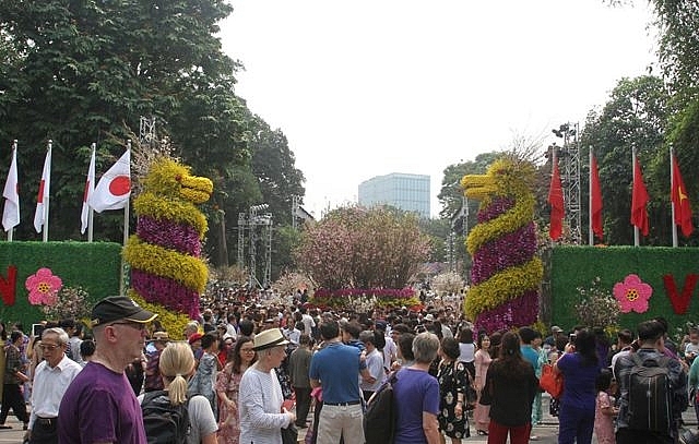 Gần 1 triệu lượt khách dự lễ hội hoa Anh Đào Nhật Bản - Hà Nội 2019