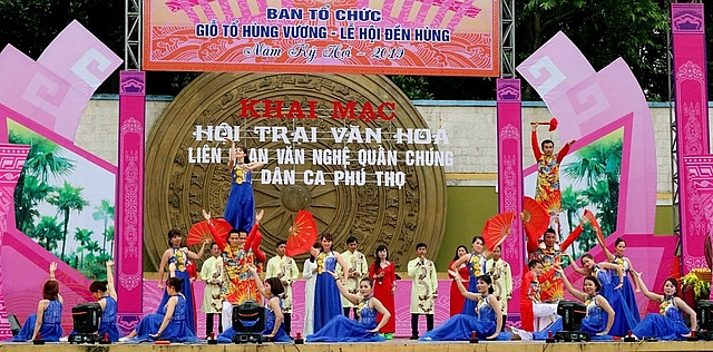Khai mạc Hội trại văn hóa và Liên hoan văn nghệ quần chúng, dân ca Phú Thọ 2019