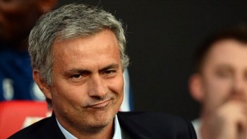 Mourinho hé lộ bước đi đầu tiên tại M.U