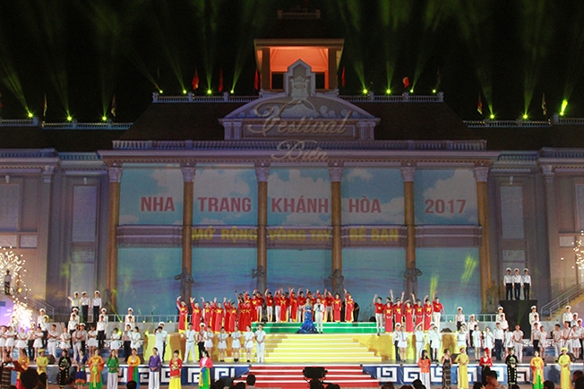 Hơn 140.000 nghìn lượt du khách đến với Festival Biển Nha Trang - Khánh Hòa 2019