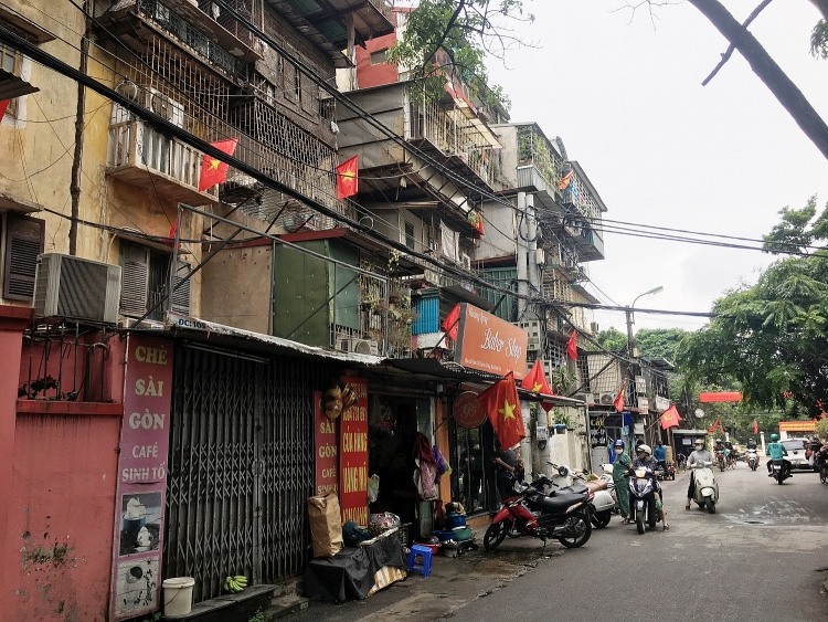 Vì sao tiến độ cải tạo chung cư cũ ở Hà Nội chậm?
