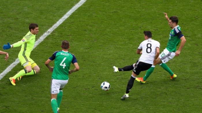 [VIDEO] Bắc Ireland 0-1 Đức: Mueller vẫn vô duyên