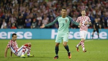 [VIDEO] Xem lại 'bàn thắng vàng' đưa Bồ Đào Nha vào Tứ kết