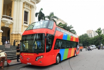 Hà Nội: Chạy thử nghiệm xe buýt hai tầng mui trần