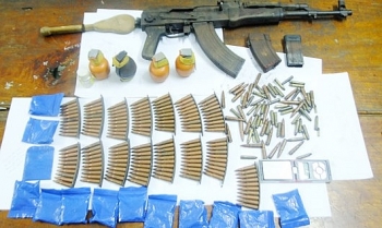 Lạng Sơn: Đối tượng buôn ma túy “găm” nhiều vũ khí nóng