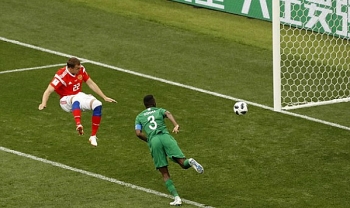 LĐBĐ Saudi Arabia kỷ luật 7 cầu thủ sau trận thua tan nát trước Nga