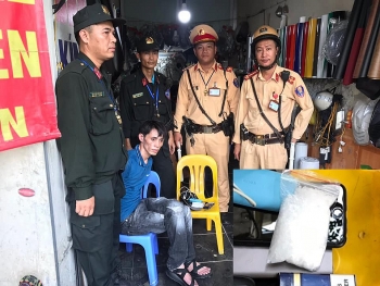 Hà Nội: Thanh niên mang ma túy bỏ chạy khi thấy cảnh sát
