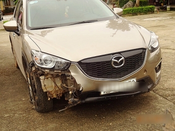 Hà Nội: Truy tìm lái xe Mazda CX5 gây tai nạn rồi bỏ chạy