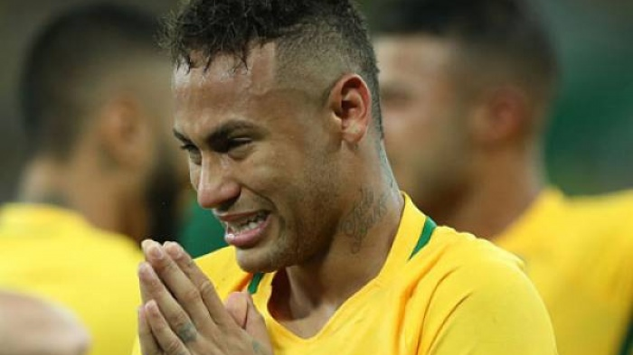 [PHOTO] Neymar khóc tu tu sau khi giúp Brazil vô địch Olympic