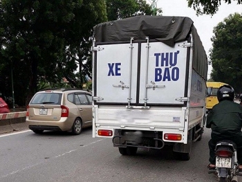 Hà Nội xử lý xe tải gắn mác “xe thư báo” rởm