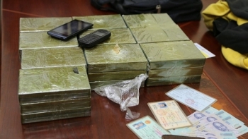 Lạng Sơn: Triệt phá đường dây buôn bán hàng trăm bánh heroin