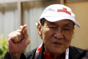 Tỷ phú 78 tuổi người Indonesia đoạt HC đồng Asiad 2018 môn đánh bài