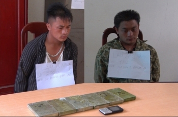 Điện Biên: Hai anh em mang ma túy đi bán