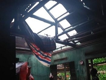 Phú Thọ: Nhiều nhà của hộ nghèo tốc mái sau mưa giông