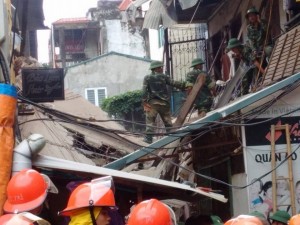 Ai chịu trách nhiệm vụ sập nhà cổ ở Hà Nội?