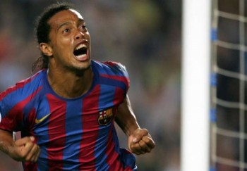 Ronaldinho trở lại Barcelona