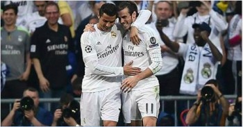Ronaldo song kiếm hợp bích với Gareth Bale ghi bàn cho Real