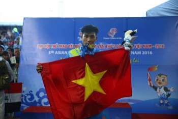 Nguyễn Trần Duy Nhất hạ cao thủ Trung Quốc, vô địch ABG5