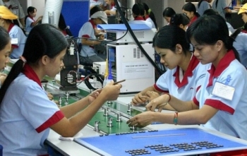 Gần 10.000 lao động Việt Nam đi làm việc ở nước ngoài trong tháng 8