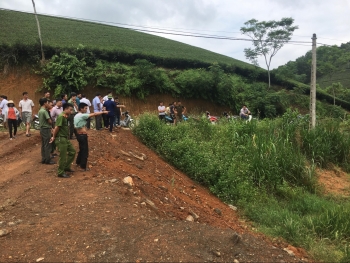 Phú Thọ: Người dân phản đối việc chôn lợn nhiễm dịch ở đầu nguồn nước