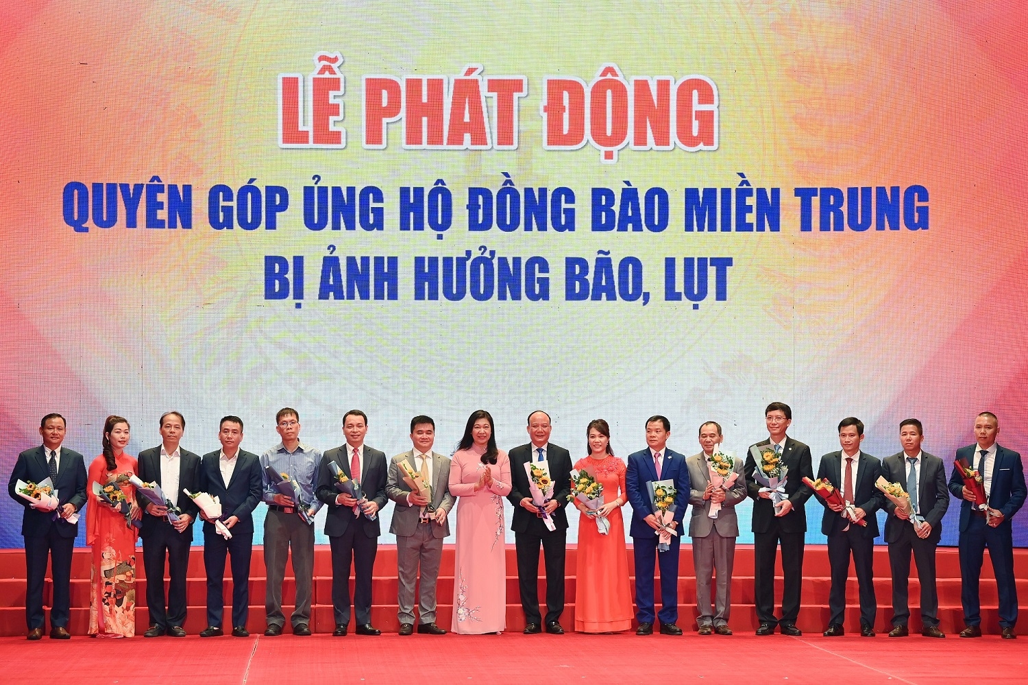 doanh-nhan-do-quang-hien-duoc-trao-tang-huan-chuong-lao-dong-hang-nhat-1