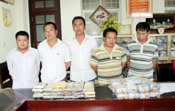 Lào Cai: Triệt phá 2 vụ vận chuyển gần trăm bánh heroin
