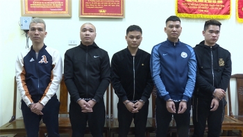 Bắc Ninh: Bắt nhóm tổ chức đánh bạc và cá độ bóng đá gần 100 tỷ đồng