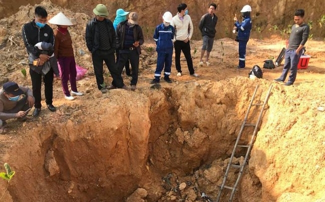 Chủ tịch Hà Nội giao Công an TP xác minh vụ chôn chất thải tại Sóc Sơn