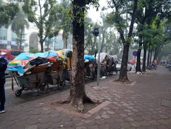 Hà Nội: Người dân lại chặn xe vào bãi rác Nam Sơn