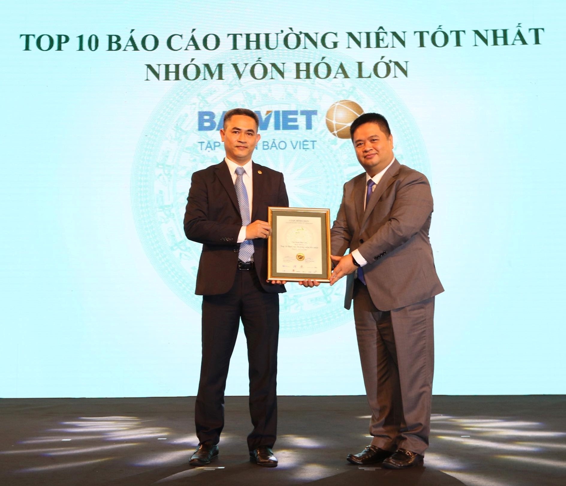 Tập đoàn Bảo Việt 10 năm liên tục dẫn đầu tại Cuộc bình chọn Doanh nghiệp niêm yết