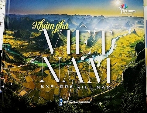 “Khám phá Việt Nam” qua từng trang sách