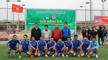 PVC khai mạc giải bóng đá trên công trường NMNĐ Thái Bình 2