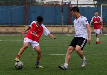 Tuổi trẻ Công ty Mẹ - PVN giao hữu bóng đá trên công trường Dự án NMNĐ Thái Bình 2