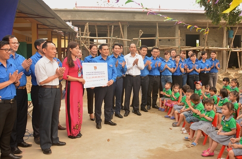 tuoi tre khoi doanh nghiep trung uong khoi dong thang thanh nien nam 2018