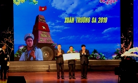 xuan truong sa 2019 am ap nghia tinh dat lien voi bien dao