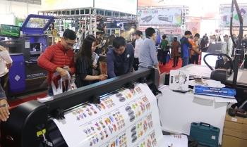 Trưng bày nhiều thiết bị và công nghệ quảng cáo Việt Nam và máy móc ngành In ấn 2019