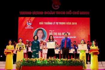 Tuyên dương 72 cán bộ Đoàn nhận giải thưởng Lý Tự Trọng 2019