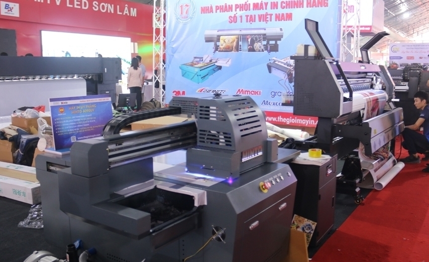 Trưng bày thiết bị, công nghệ quảng cáo Việt Nam và máy móc ngành in 2021